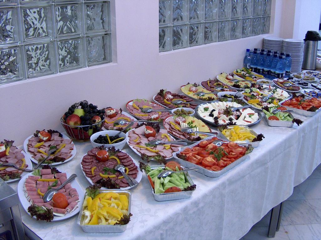 קאיה Hotel Floris מראה חיצוני תמונה