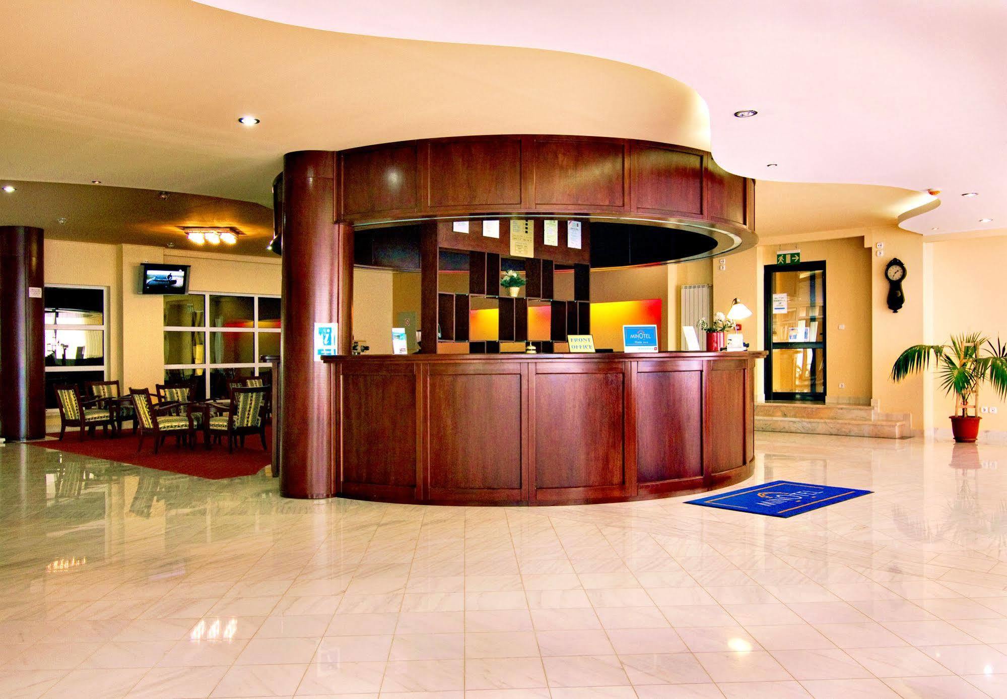 קאיה Hotel Floris מראה חיצוני תמונה