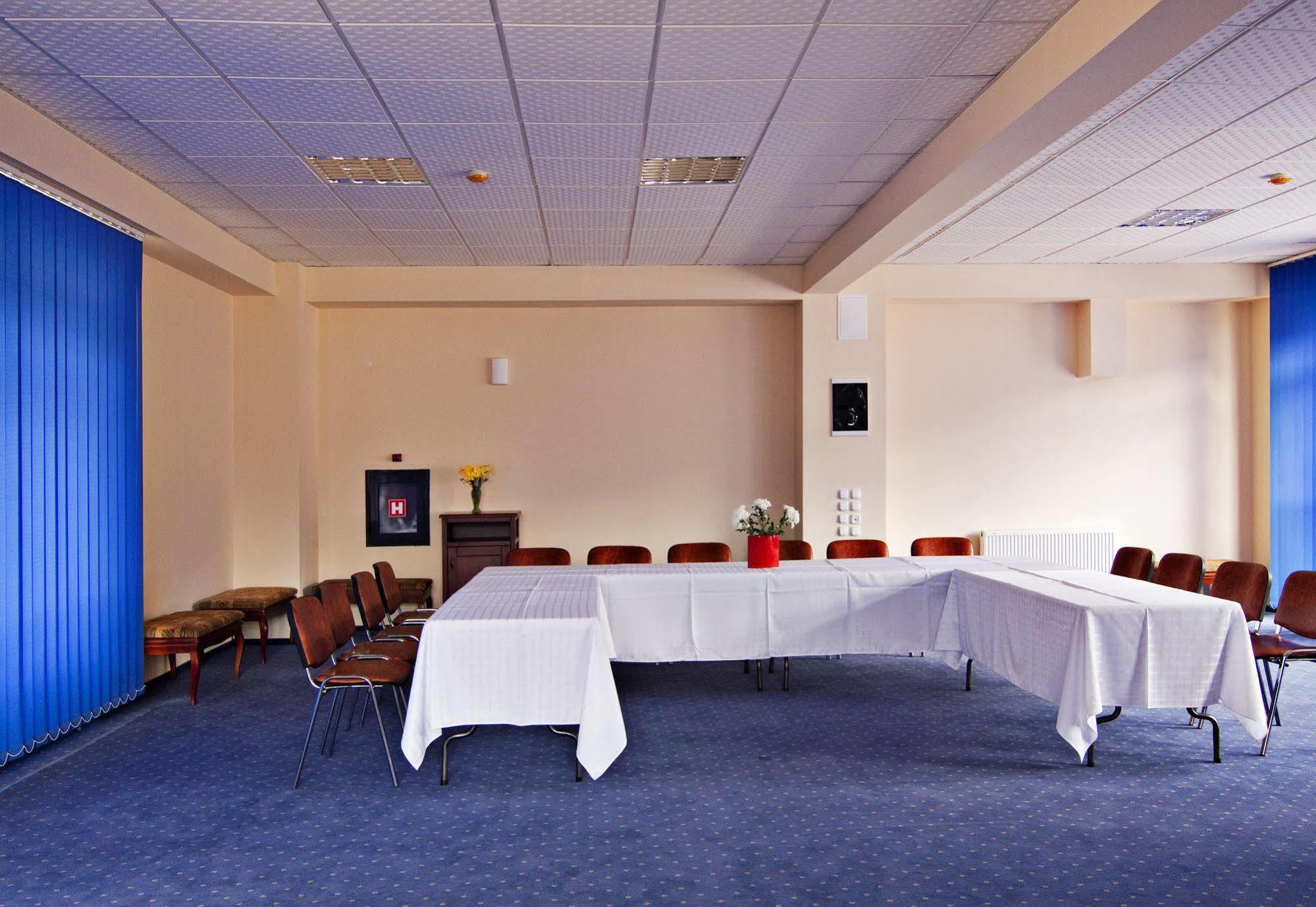 קאיה Hotel Floris מראה חיצוני תמונה